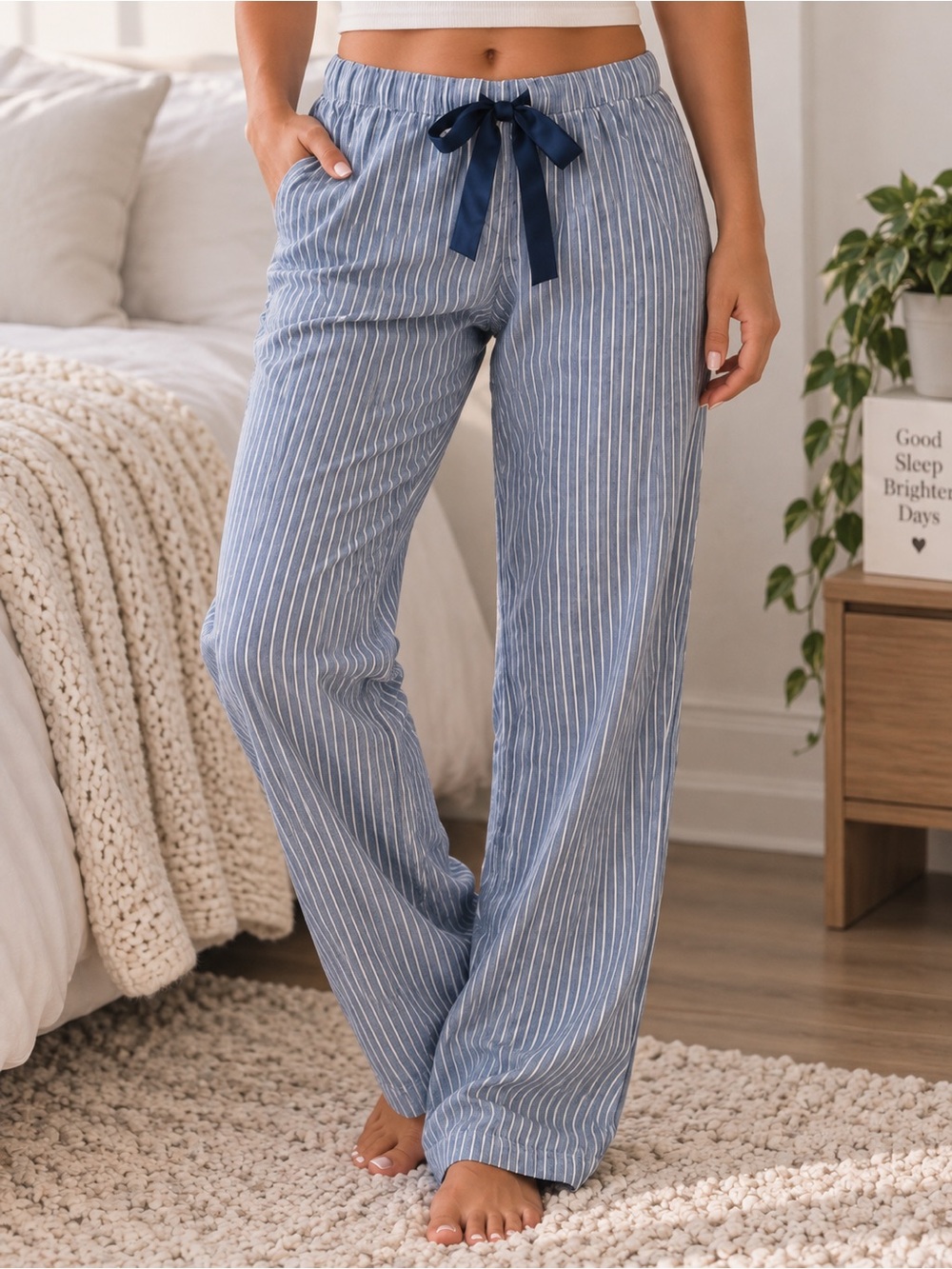 💙 Abercrombie & Fitch | Blue Pinstripe |100% Cotton | Medium | Lounge 🤍
